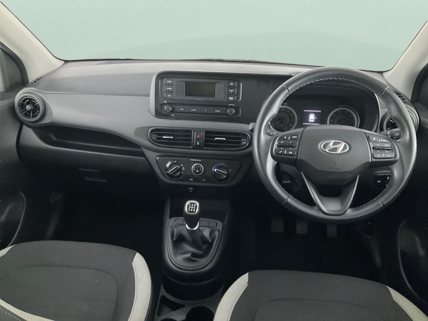 Used Hyundai i10 2022 for sale - 77221432: Photo 6