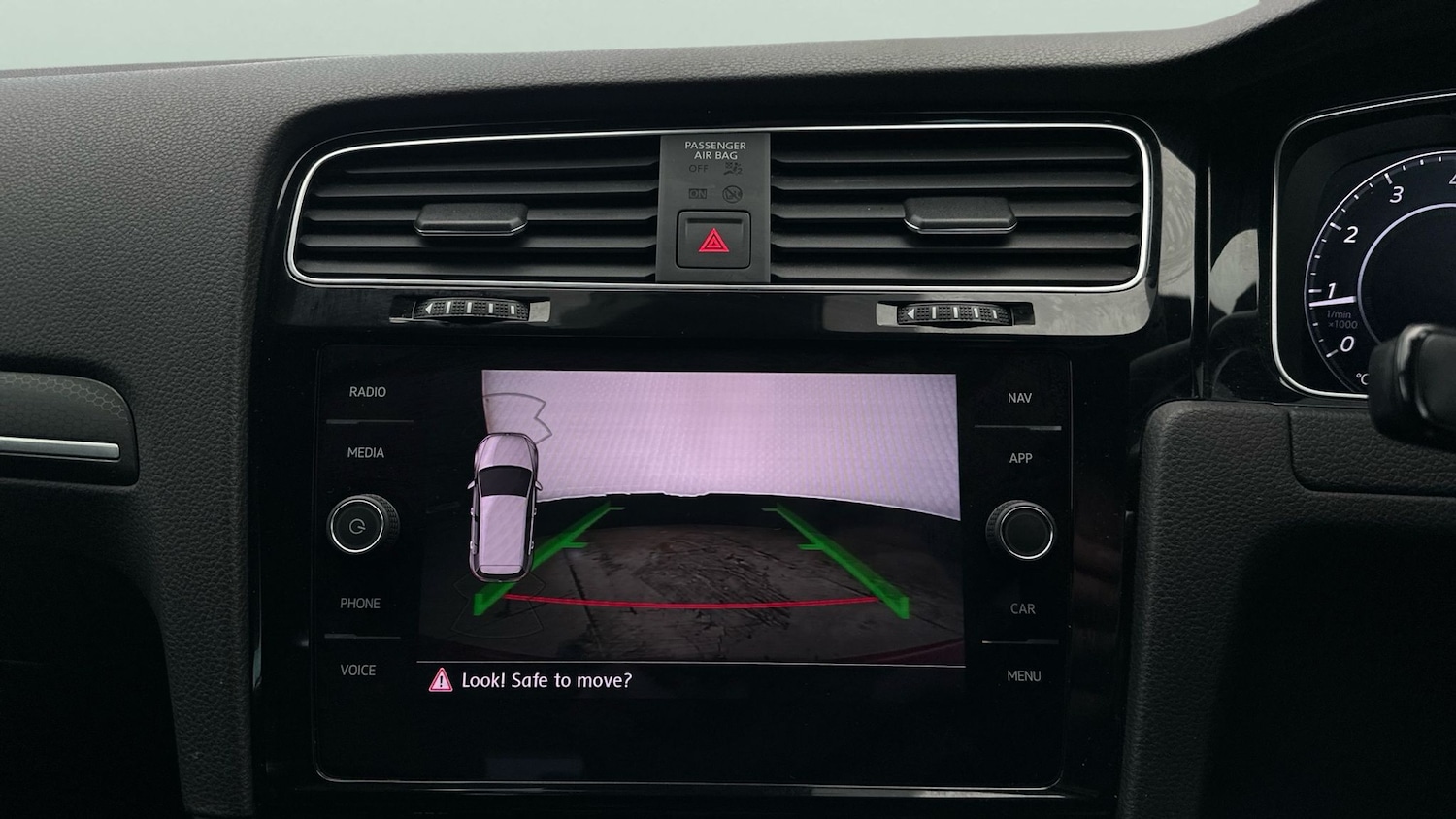 Used Volkswagen Golf 2019 for sale - 76505330: Photo 24