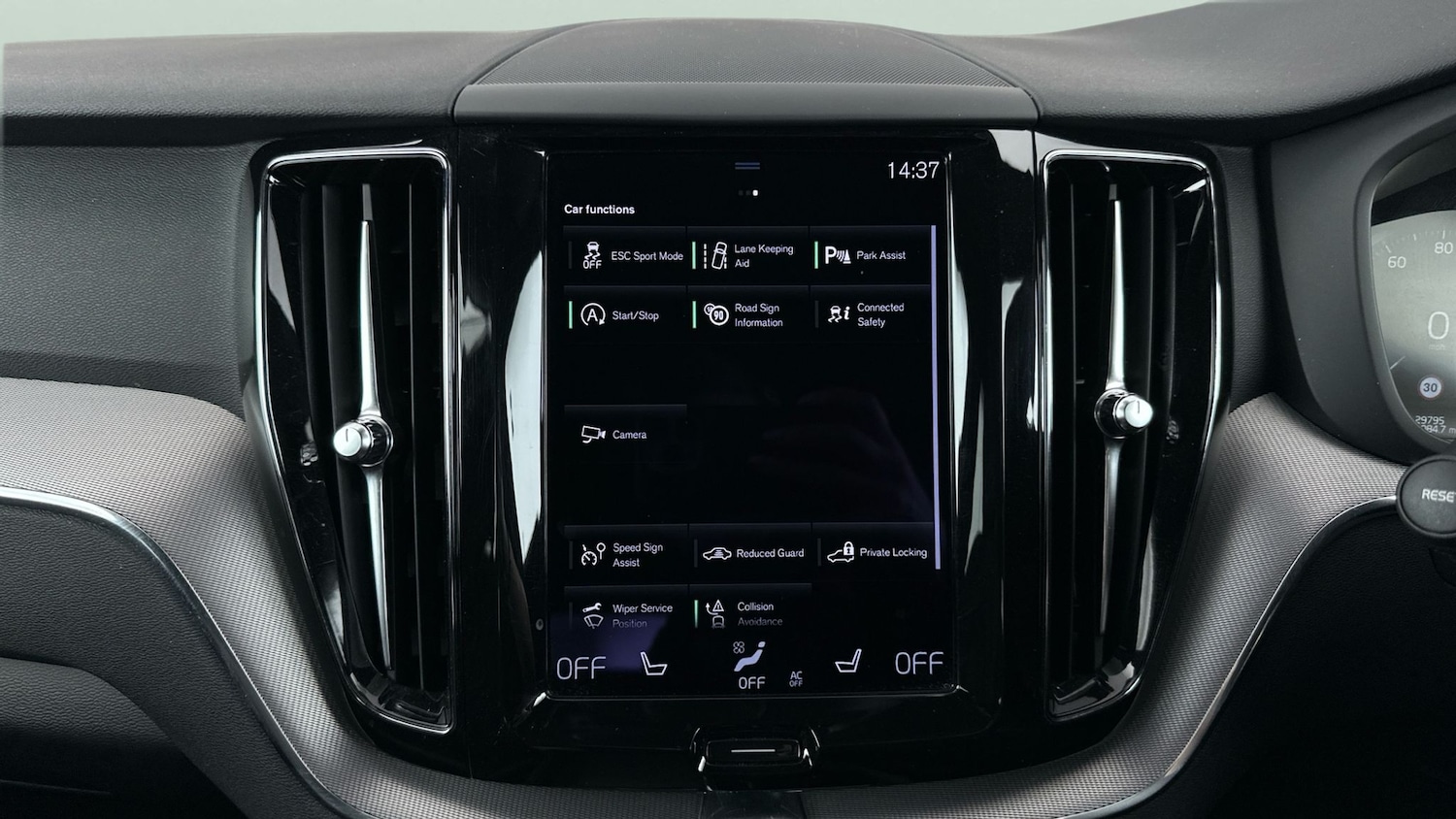 Used Volvo XC60 2021 for sale - 76046340: Photo 18