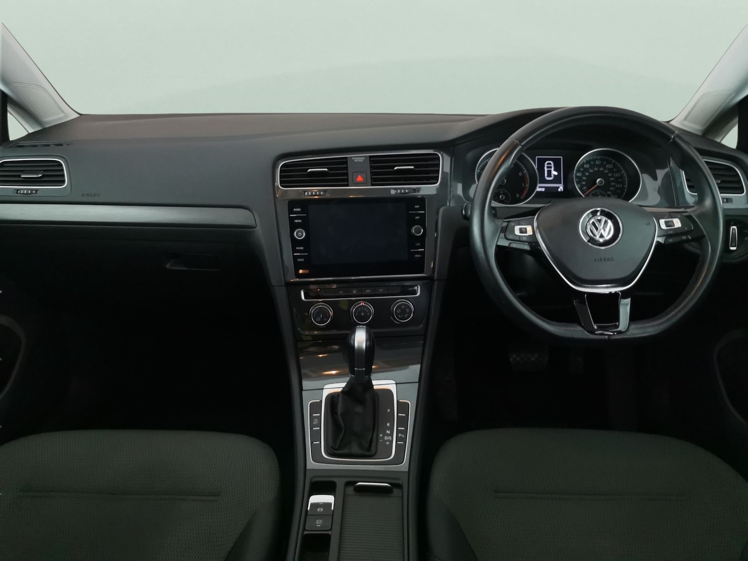 Used Volkswagen Golf 2018 for sale - 77240677: Photo 7