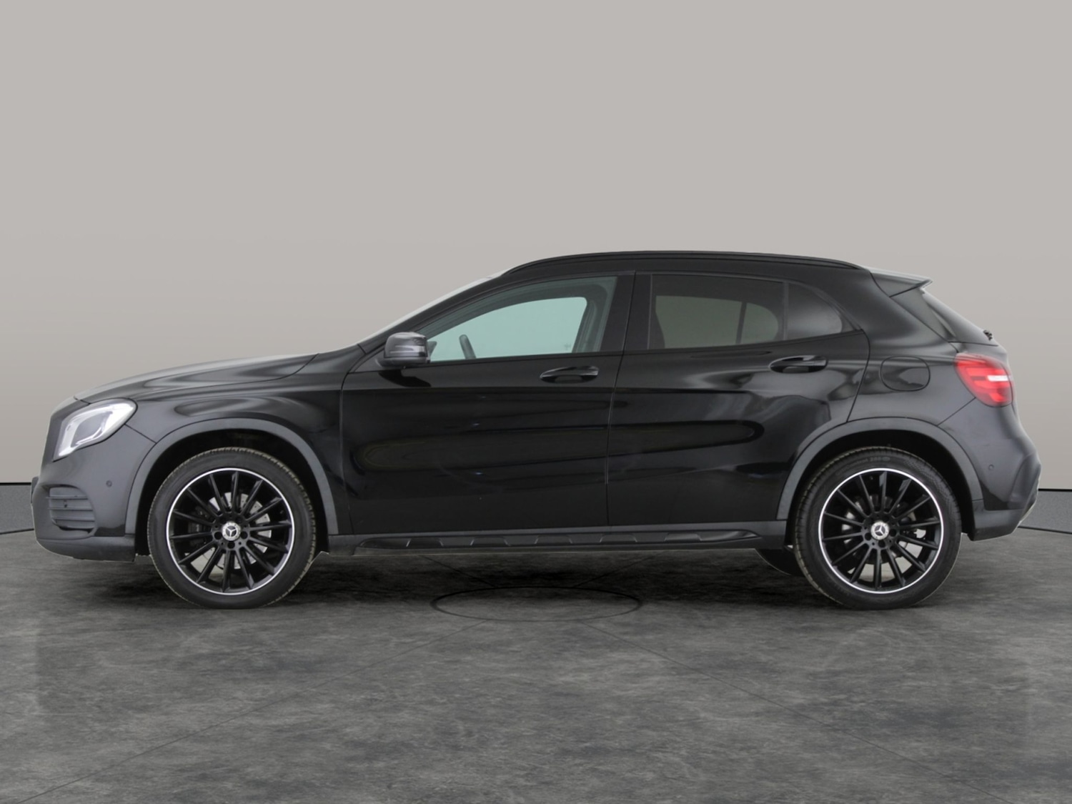 Used Mercedes-Benz GLA 2018 for sale - 76819015: Photo 13