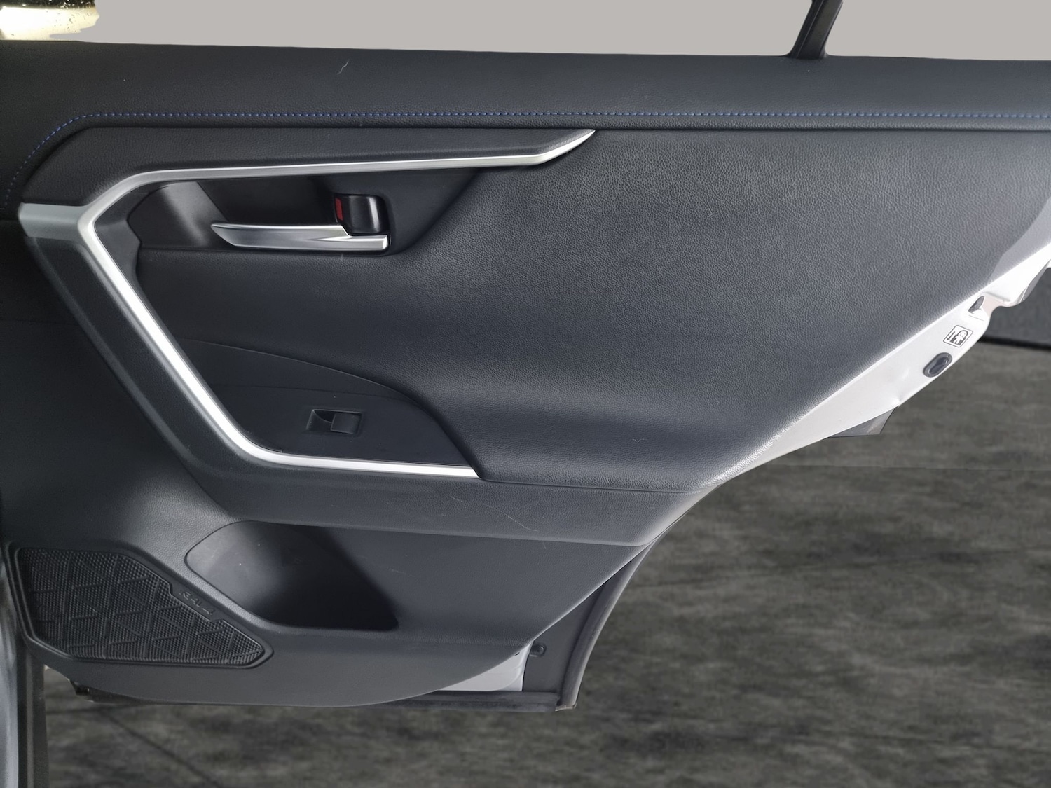 Used Toyota RAV4 2020 for sale - 77034160: Photo 31