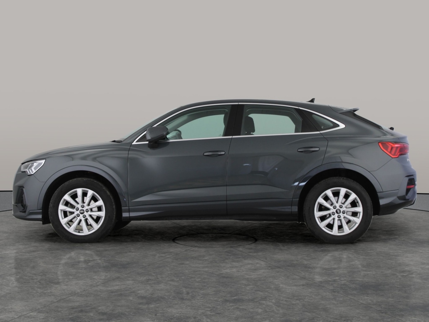 Used Audi Q3 2022 for sale - 76845821: Photo 13