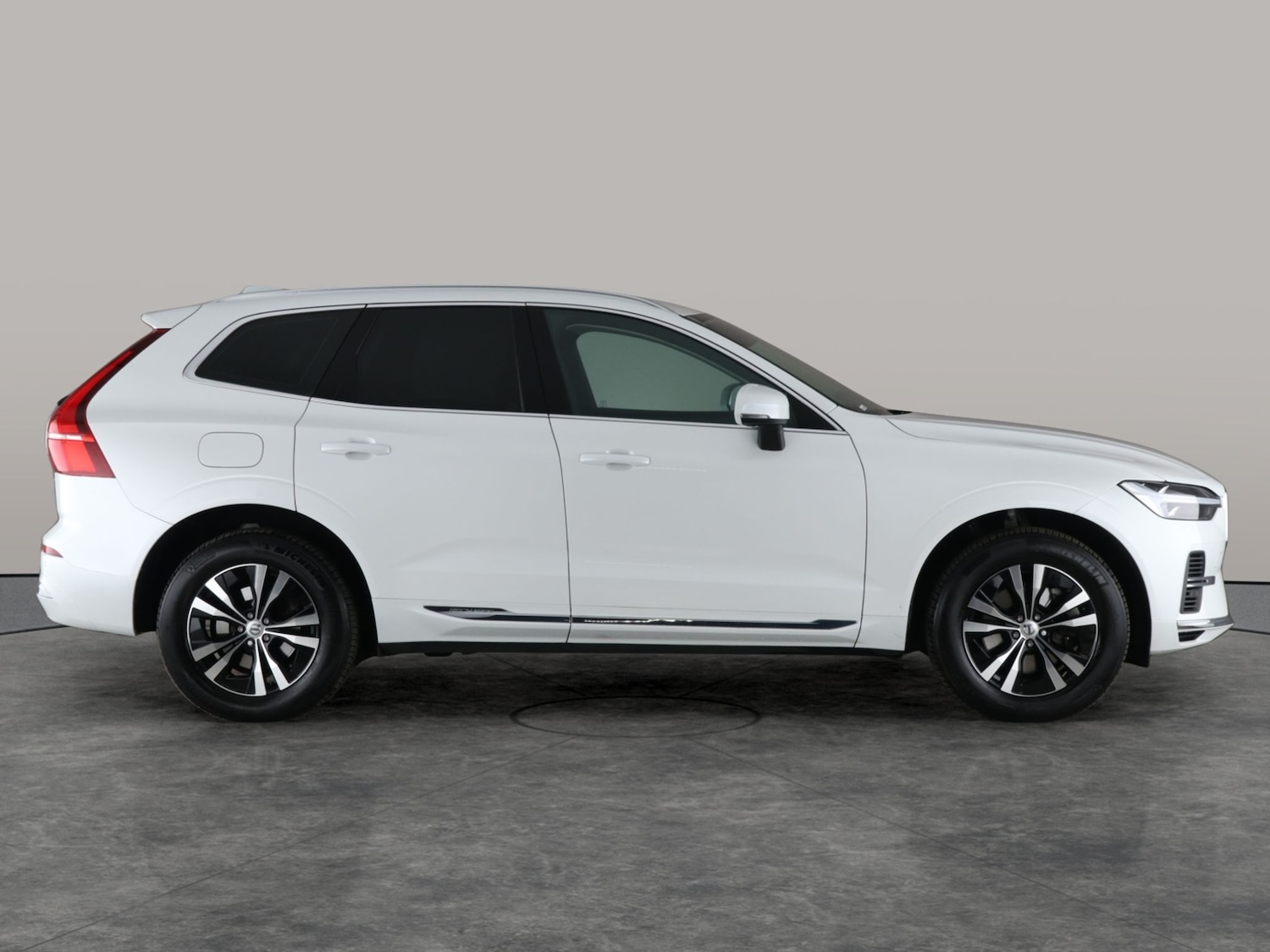 Used Volvo XC60 2021 for sale - 76415530: Photo 11