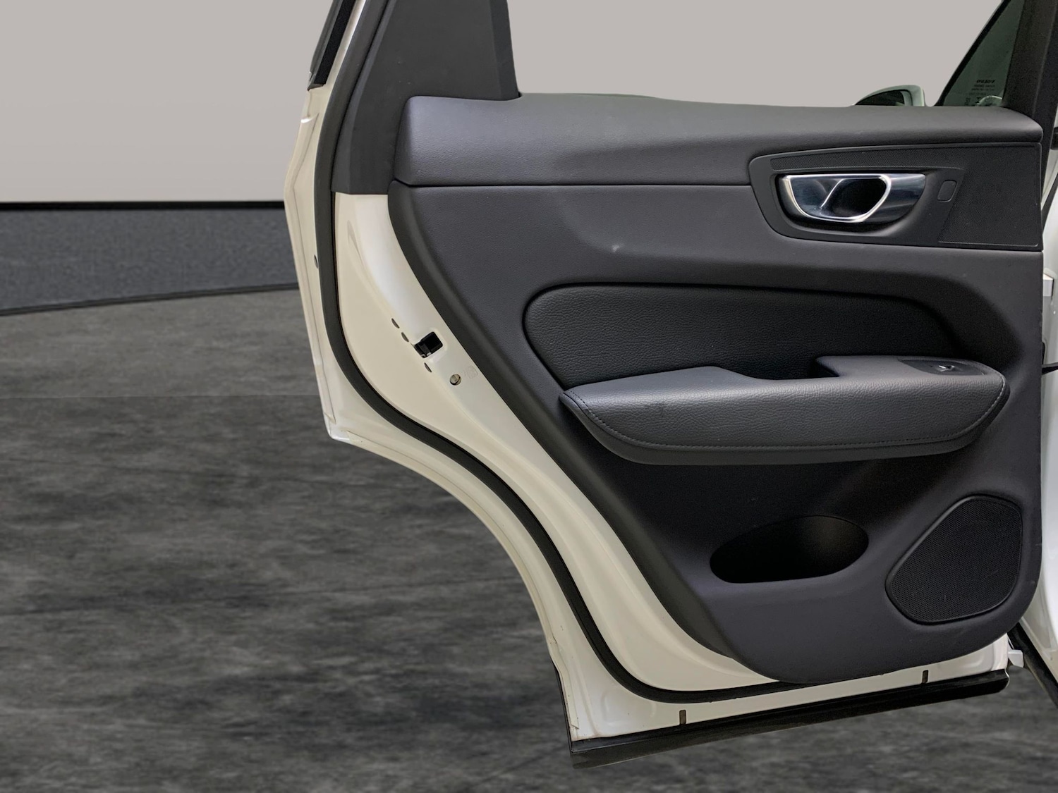 Used Volvo XC60 2021 for sale - 76415530: Photo 33