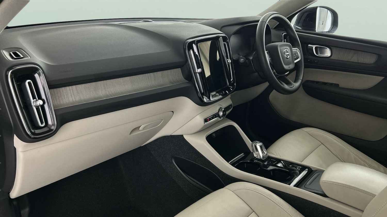 Used Volvo XC40 2022 for sale - 77104423: Photo 26