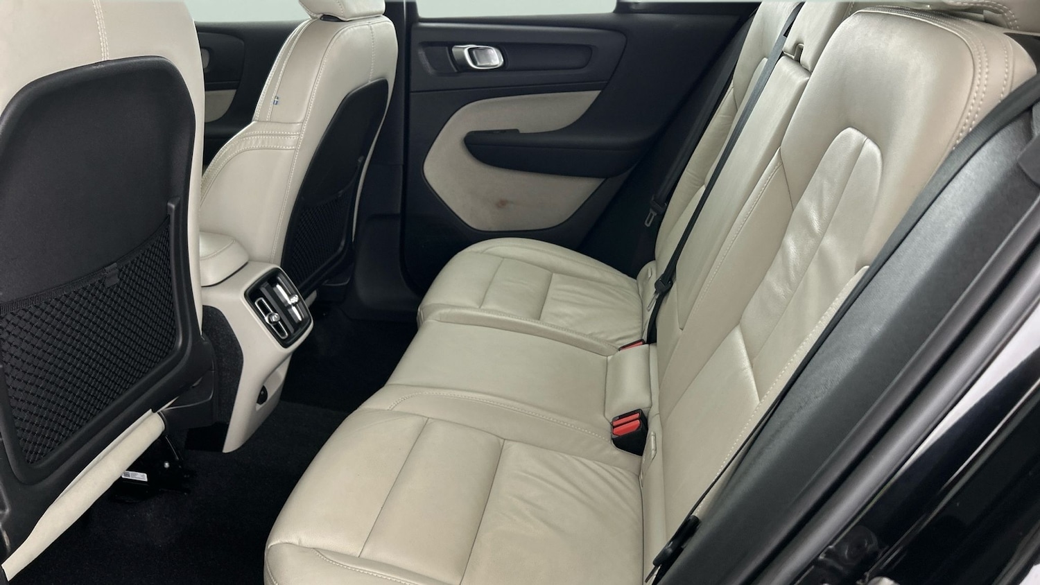 Used Volvo XC40 2022 for sale - 77104423: Photo 29