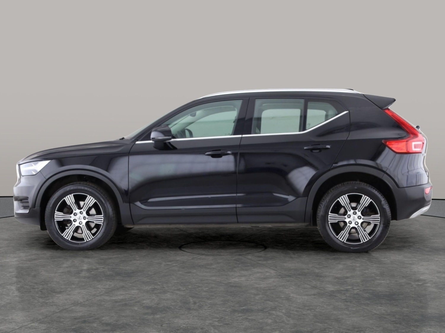 Used Volvo XC40 2022 for sale - 77104423: Photo 9