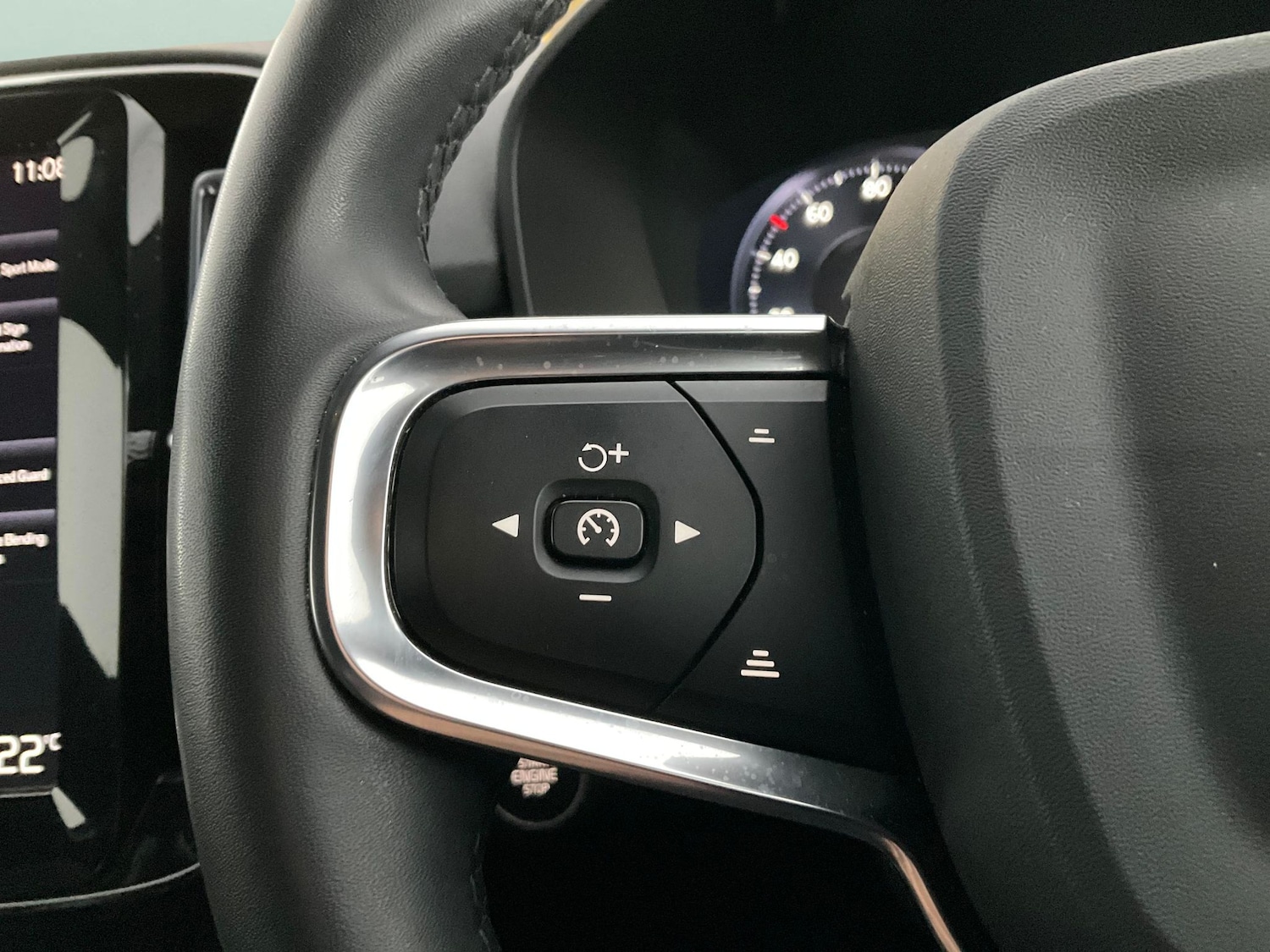 Used Volvo XC40 2022 for sale - 76919562: Photo 21