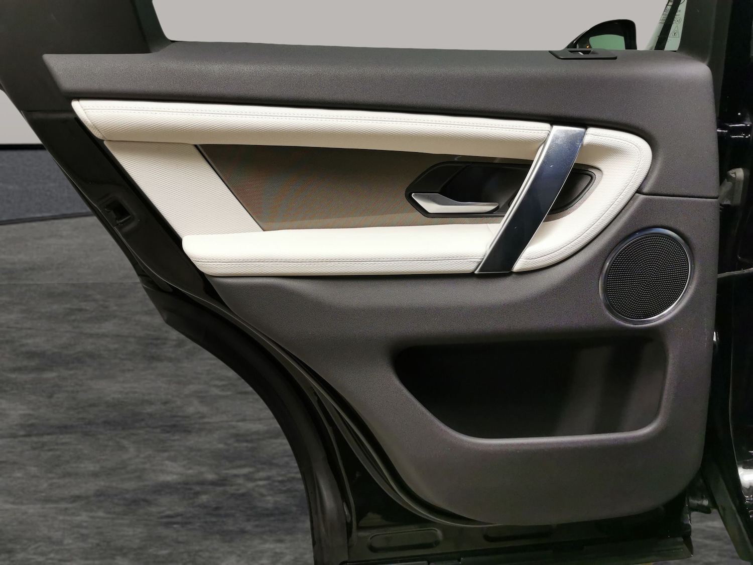 Used Land Rover Discovery Sport 2019 for sale - 76452514: Photo 34