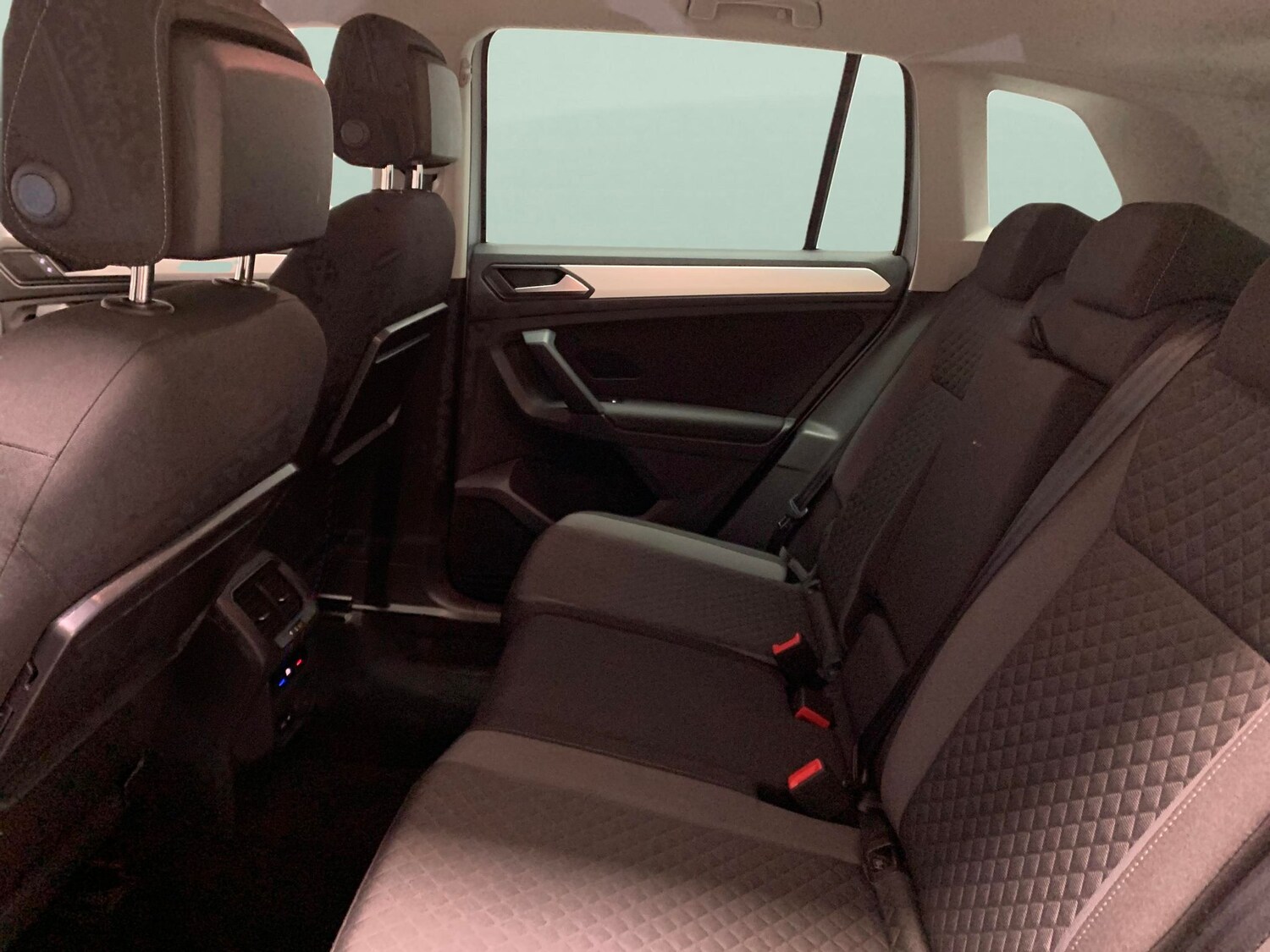 Used Volkswagen Tiguan 2019 for sale - 77432346: Photo 24