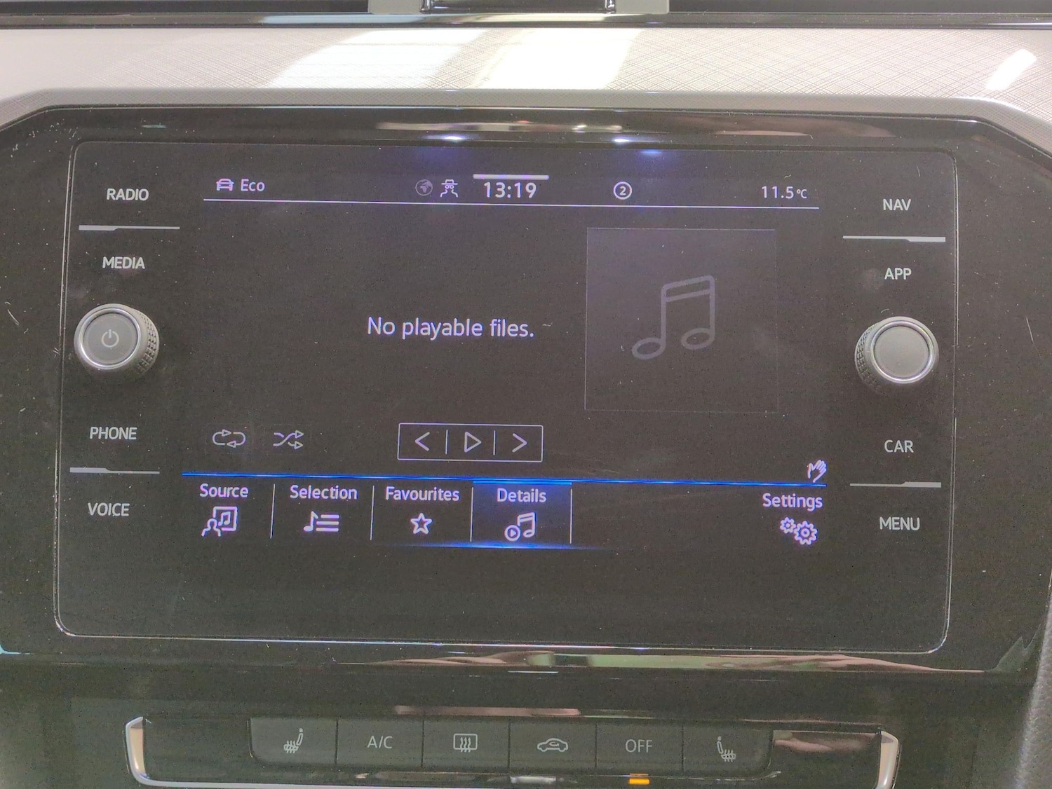 Used Volkswagen Passat 2022 for sale - 76980624: Photo 14