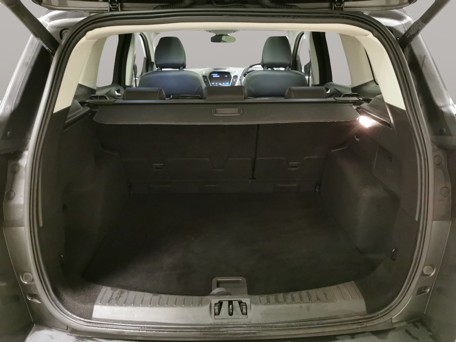 Used Ford Kuga 2017 for sale - 77221549: Photo 30