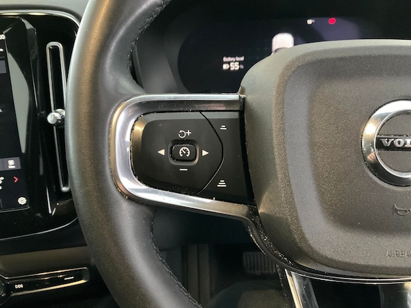 Used Volvo XC40 2022 for sale - 76303170: Photo 32