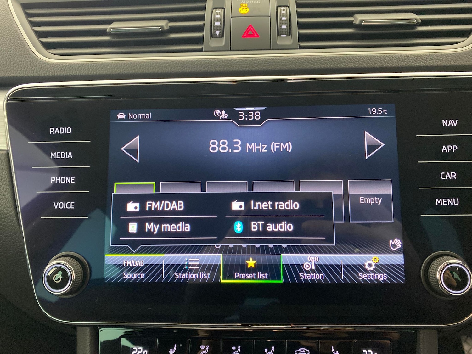 Used Skoda Superb for sale - 76719839: Photo 19