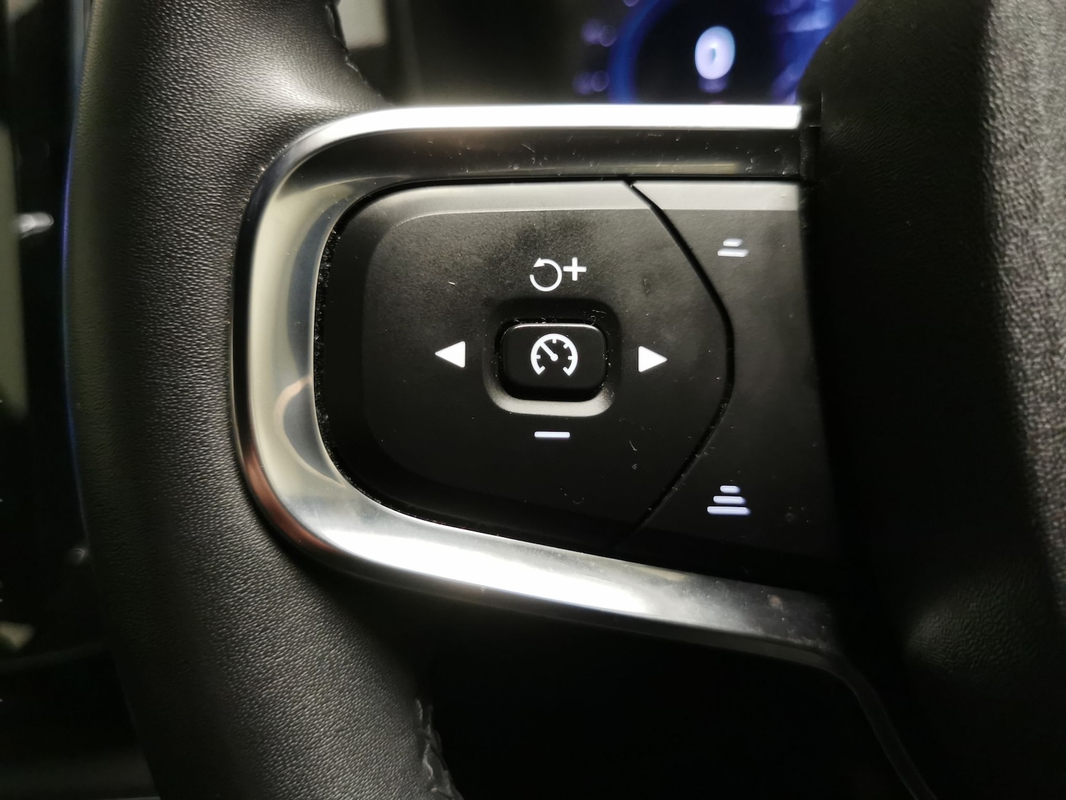 Used Volvo XC40 2022 for sale - 76971741: Photo 19