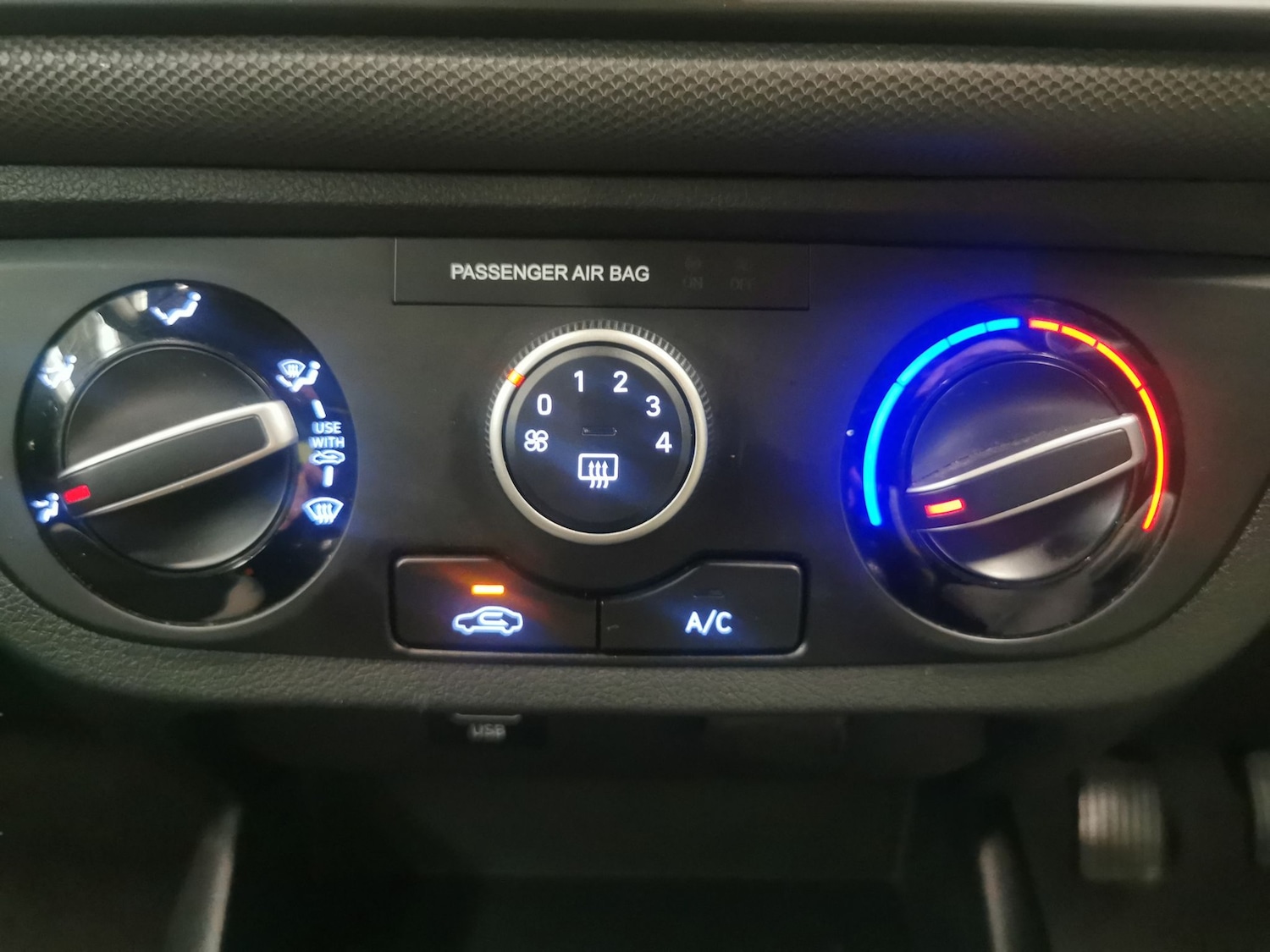 Used Hyundai i10 2022 for sale - 77079337: Photo 14