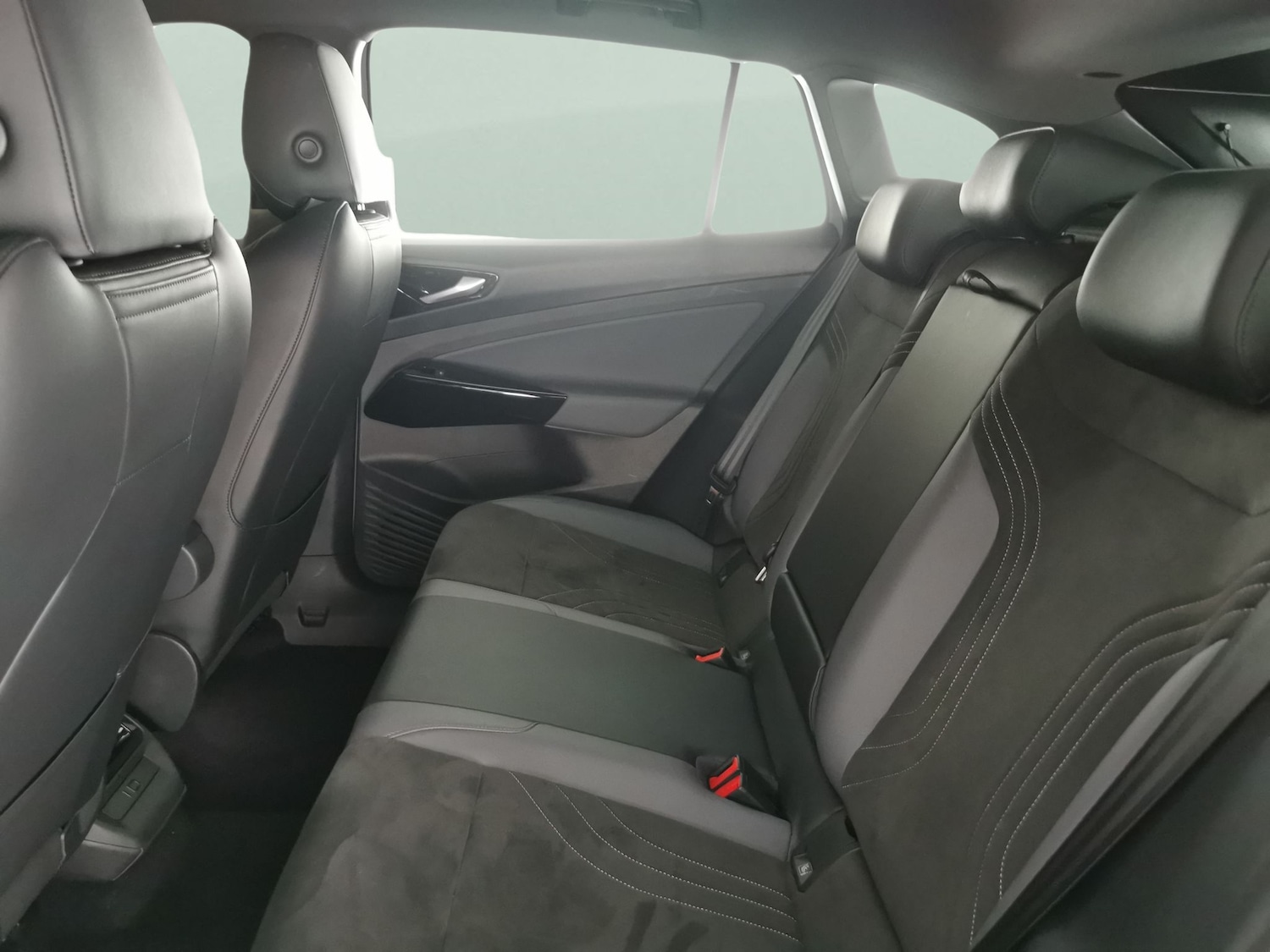 Used Volkswagen ID.4 2023 for sale - 76426186: Photo 36