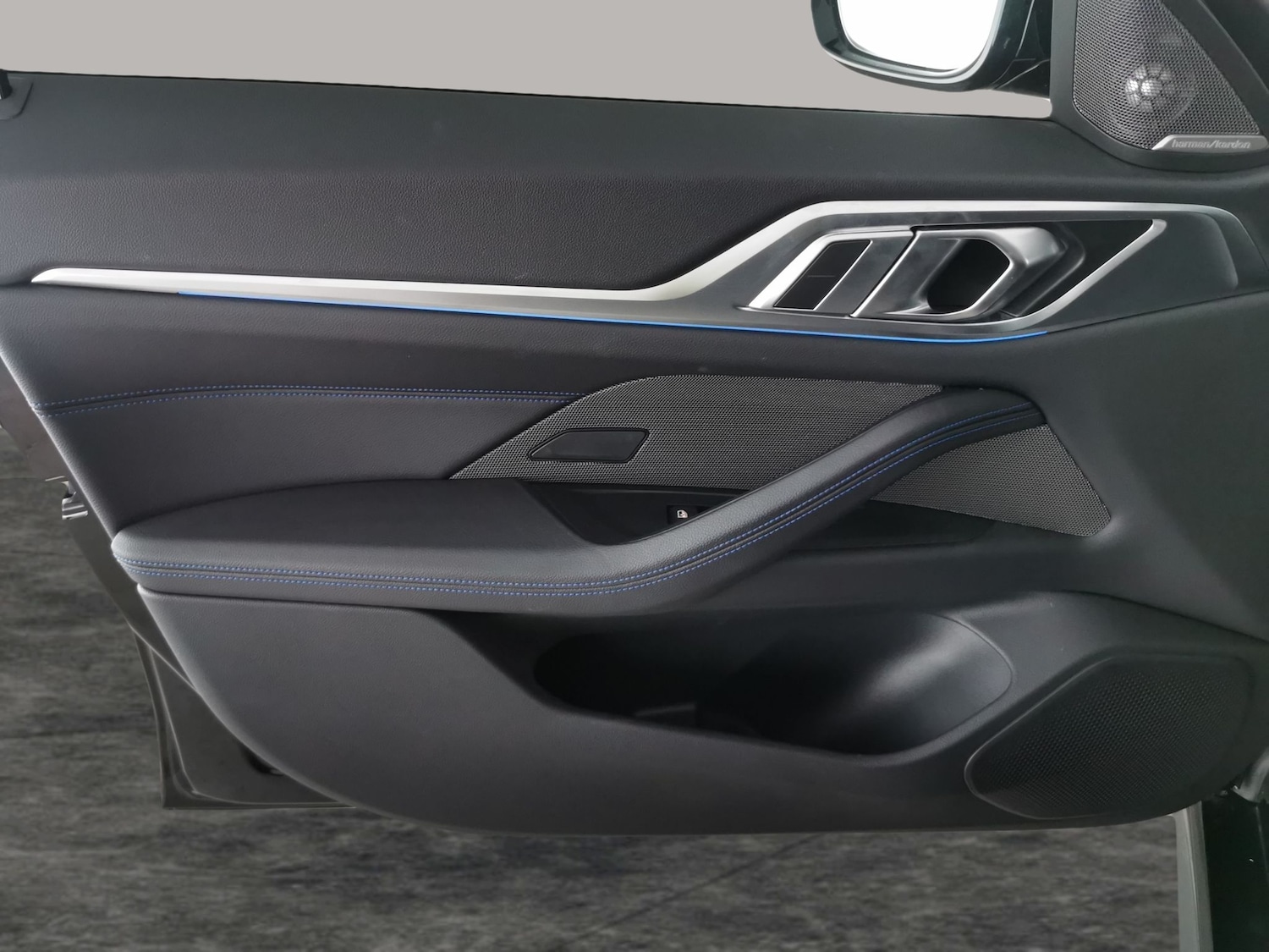 Used BMW i4 2022 for sale - 76464080: Photo 44