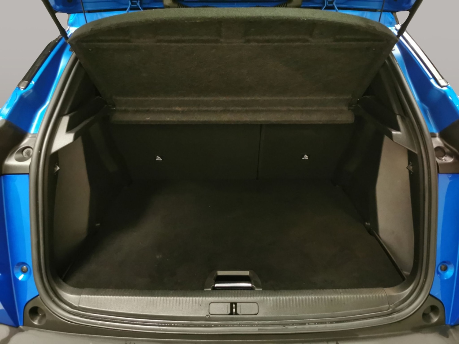 Used Peugeot 2008 2023 for sale - 77018631: Photo 33