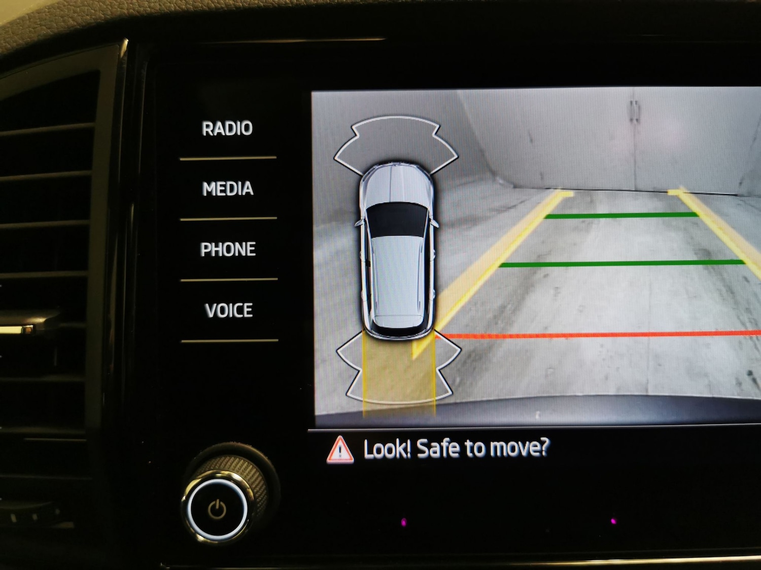 Used Skoda Karoq 2024 for sale - 77186679: Photo 16