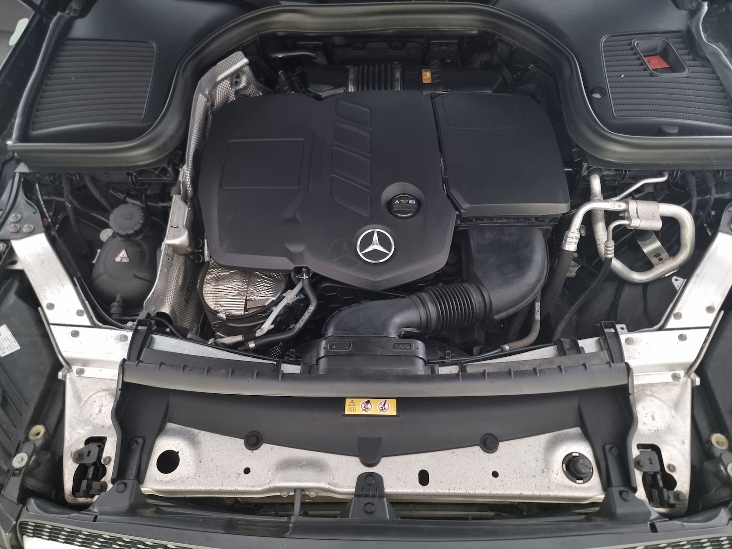 Used Mercedes-Benz GLC 2019 for sale - 76144003: Photo 41