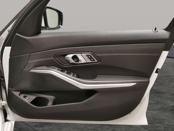 Used BMW 3 Series 2019 for sale - 76222375: Photo 39