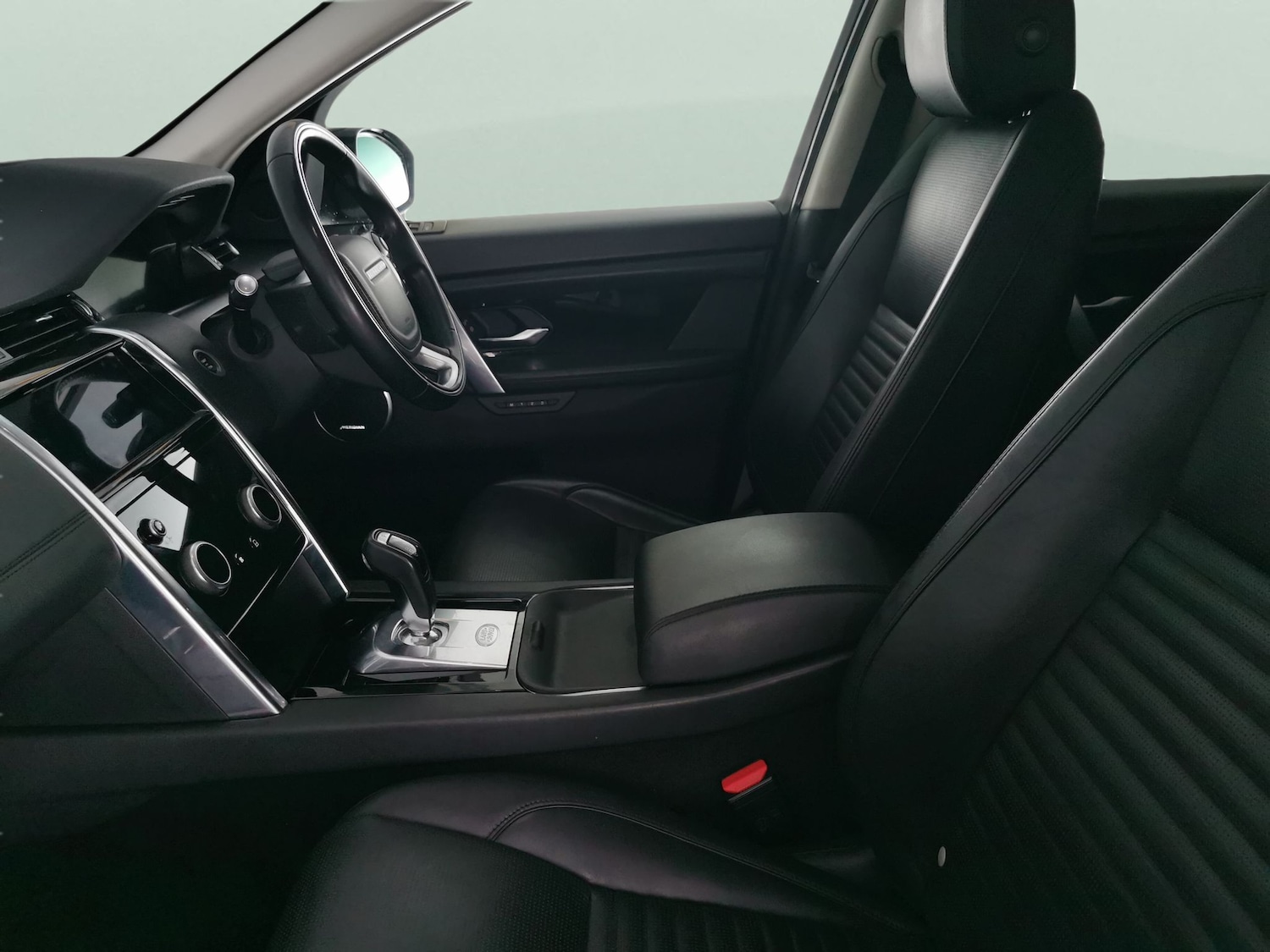 Used Land Rover Discovery Sport 2020 for sale - 76922171: Photo 4