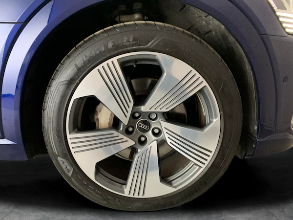 Used Audi e-tron 2022 for sale - 76222372: Photo 37