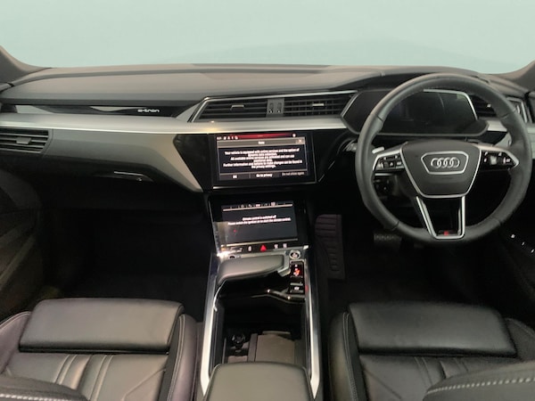Used Audi e-tron 2022 for sale - 76222372: Photo 4