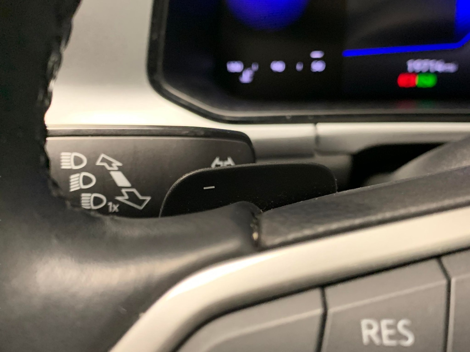 Used Volkswagen T-Roc 2023 for sale - 77135172: Photo 17