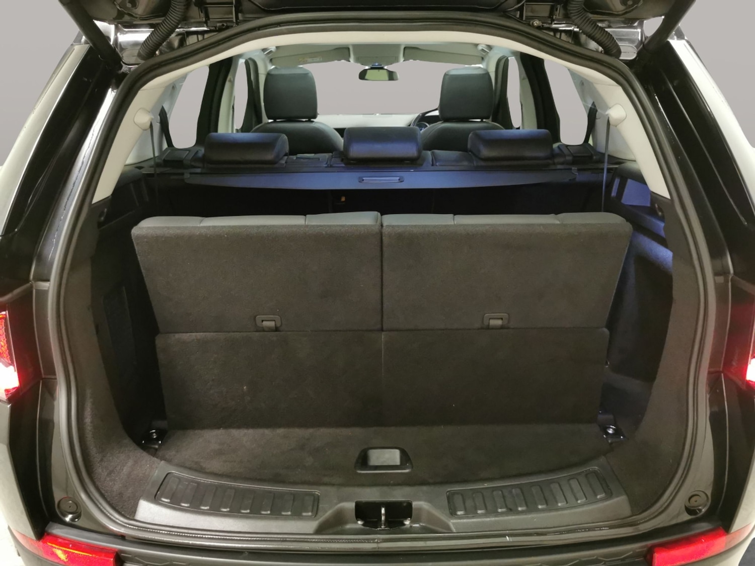 Used Land Rover Discovery Sport 2018 for sale - 77555750: Photo 33