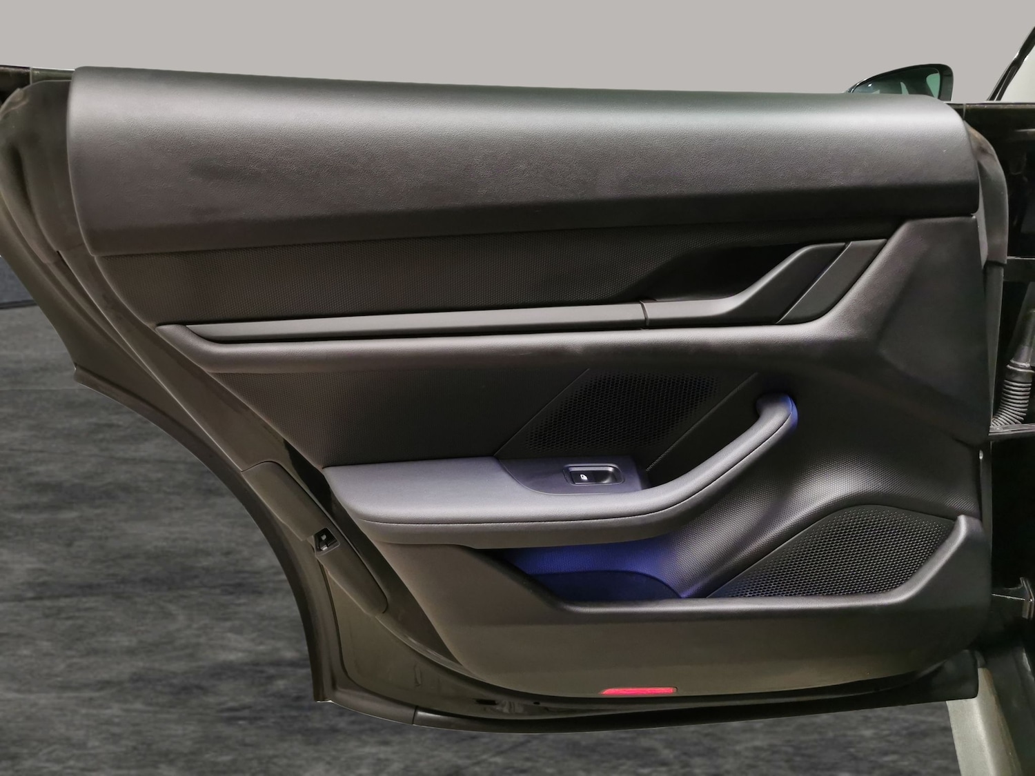 Used Porsche Taycan 2022 for sale - 76623971: Photo 29