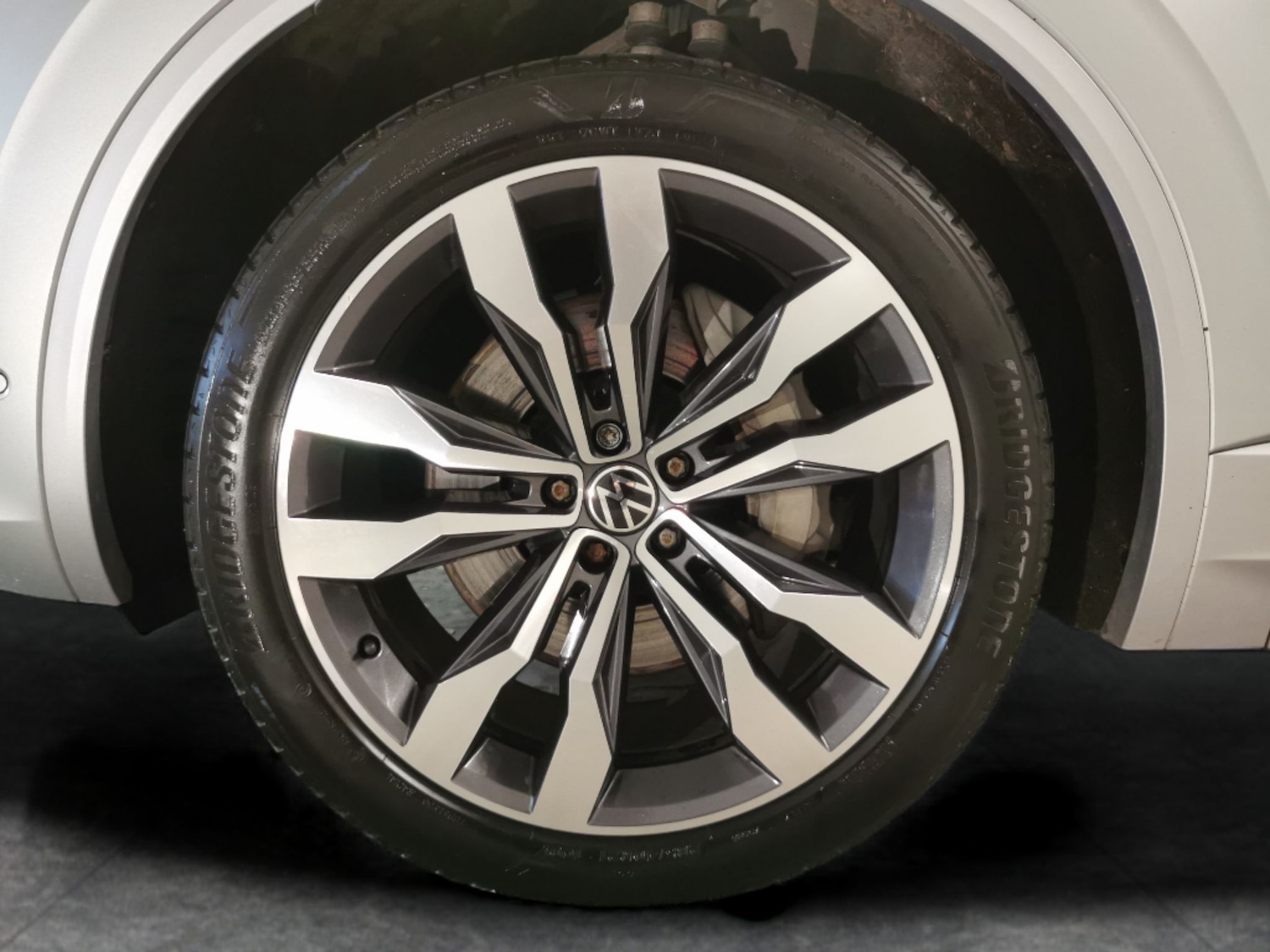 Used Volkswagen Touareg 2023 for sale - 77020105: Photo 25