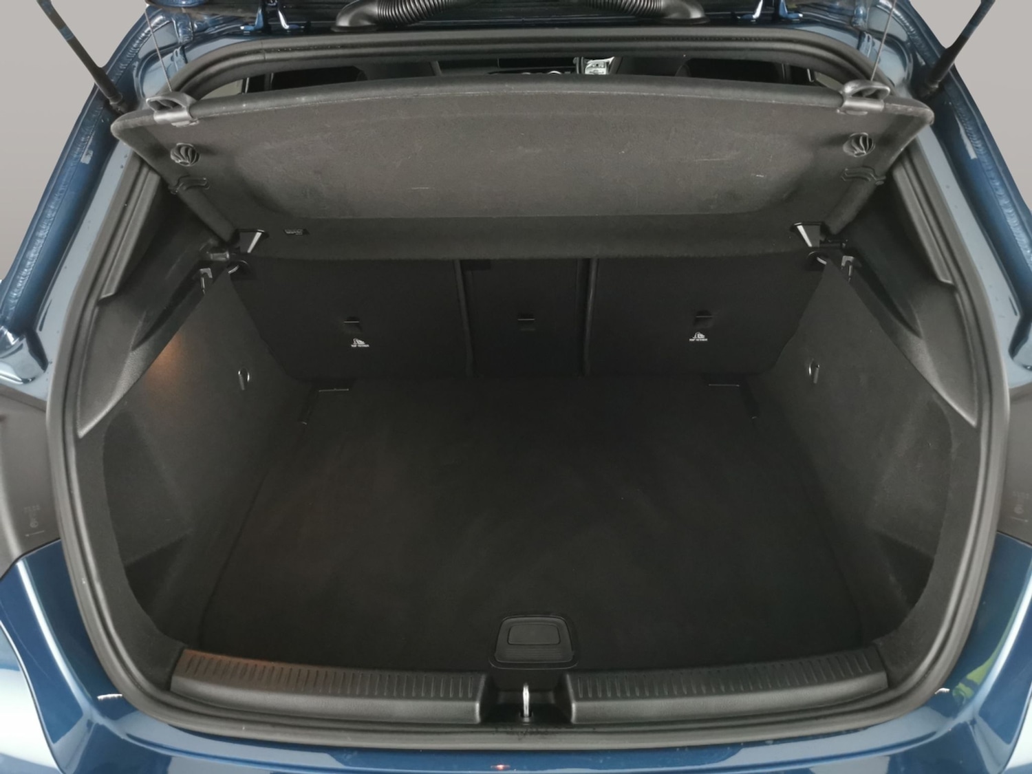 Used Mercedes-Benz A-Class 2020 for sale - 76773829: Photo 35