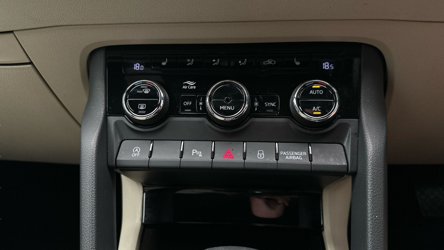 Used Skoda Karoq 2021 for sale - 77298085: Photo 25