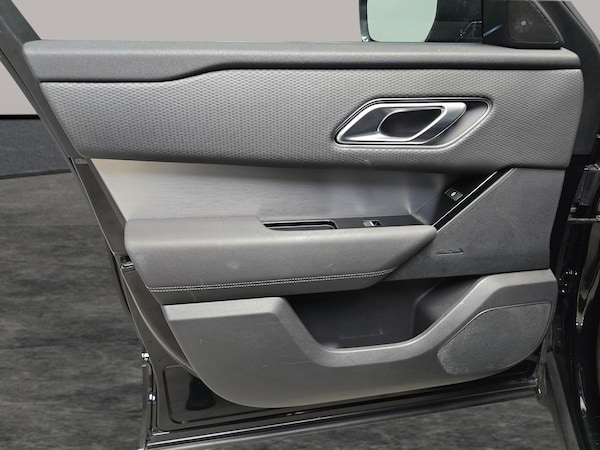 Used Land Rover Range Rover Velar 2021 for sale - 76240946: Photo 36