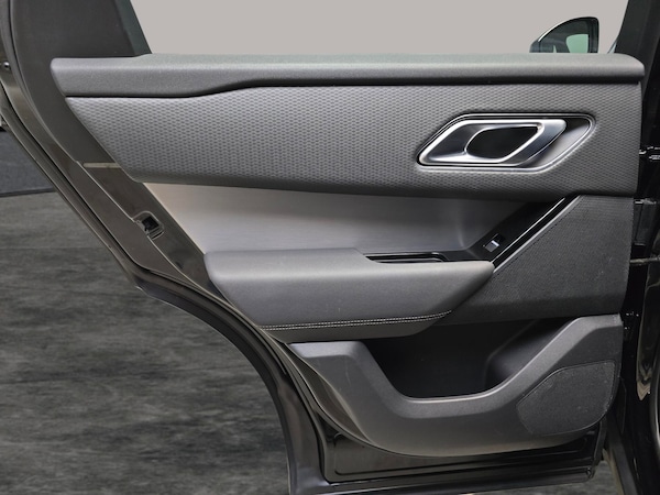 Used Land Rover Range Rover Velar 2021 for sale - 76240946: Photo 37