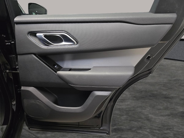 Used Land Rover Range Rover Velar 2021 for sale - 76240946: Photo 38
