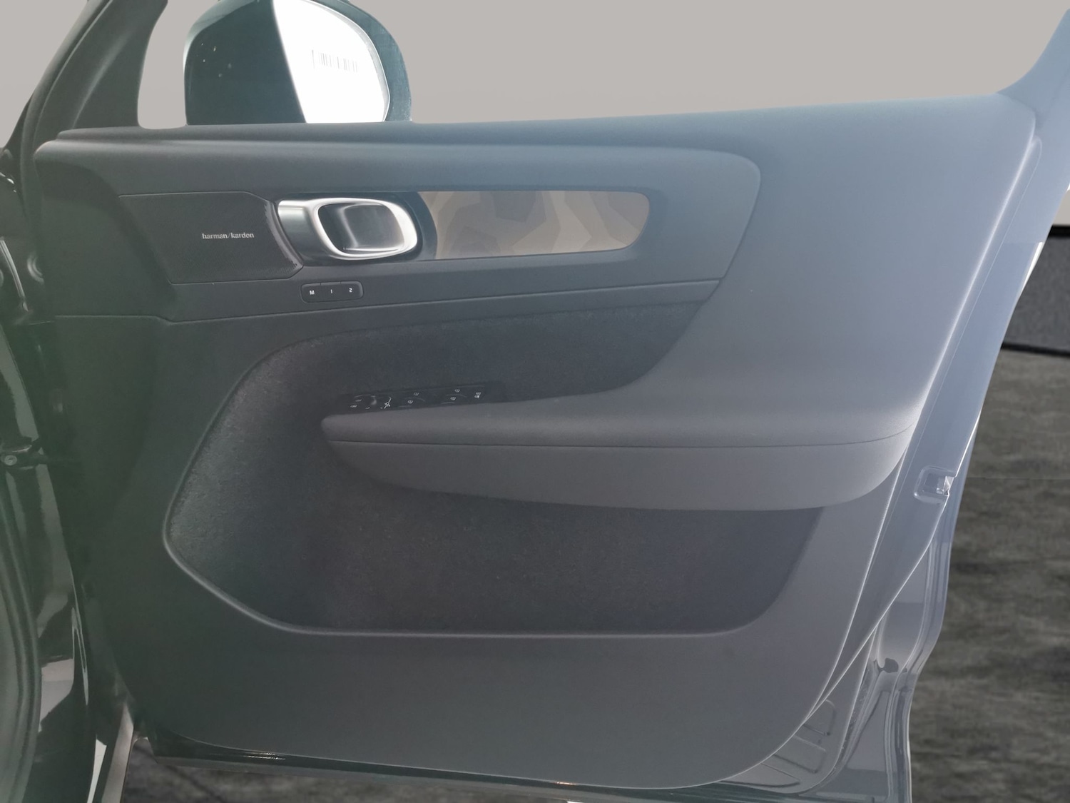 Used Volvo XC40 2022 for sale - 77210840: Photo 31