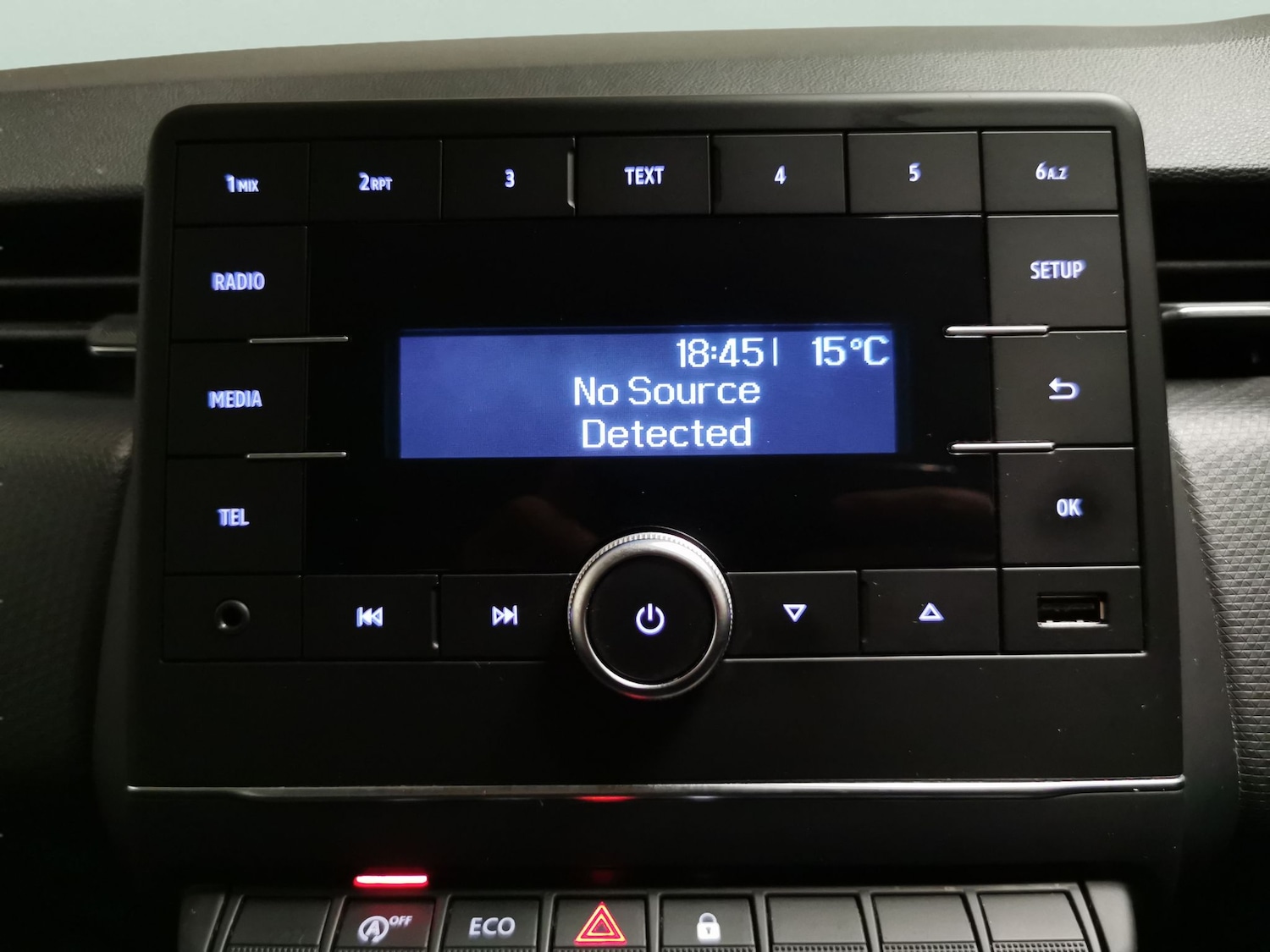 Used Renault Clio 2020 for sale - 76842410: Photo 14