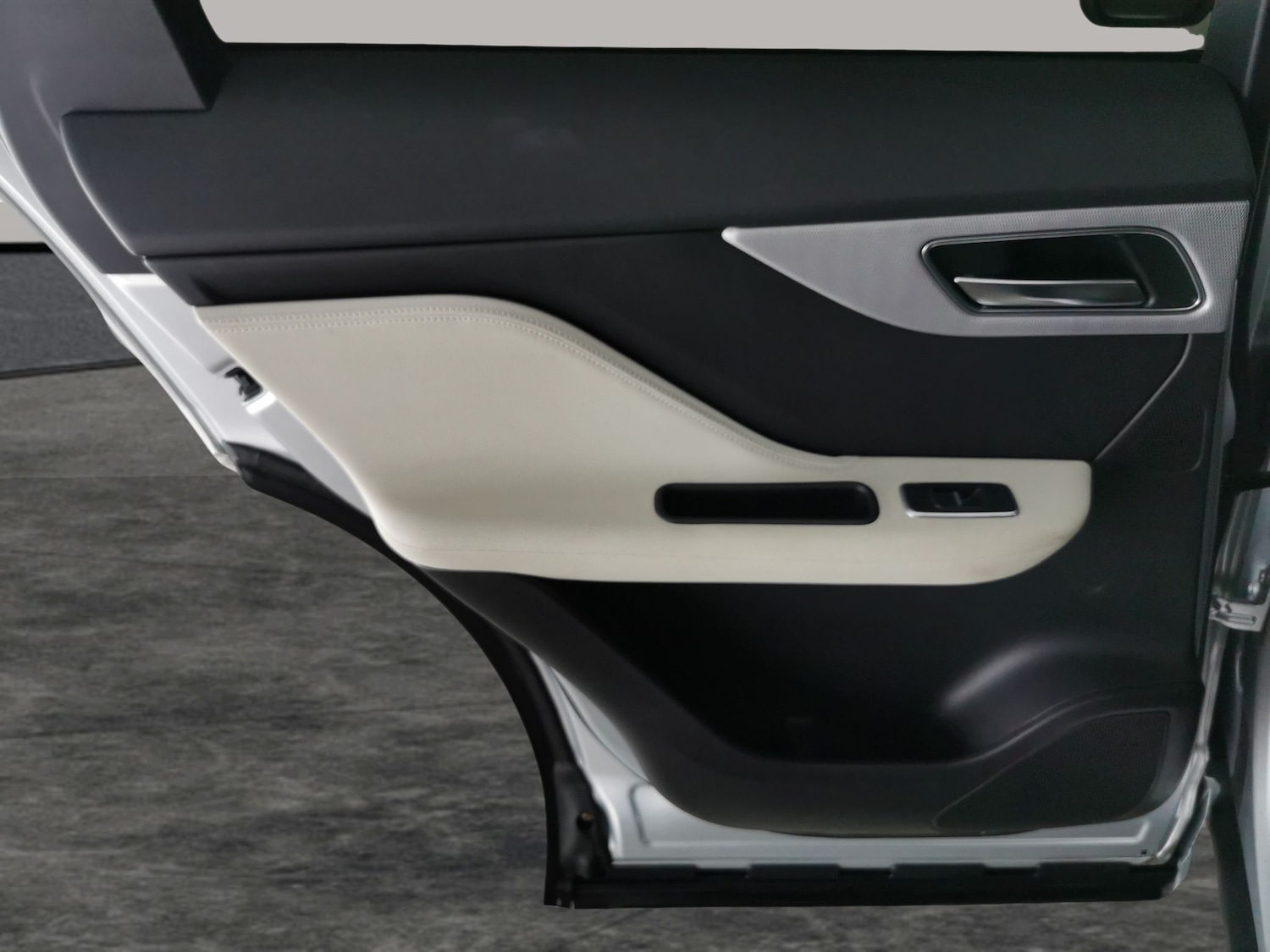 Used Jaguar F-Pace 2019 for sale - 77337314: Photo 30