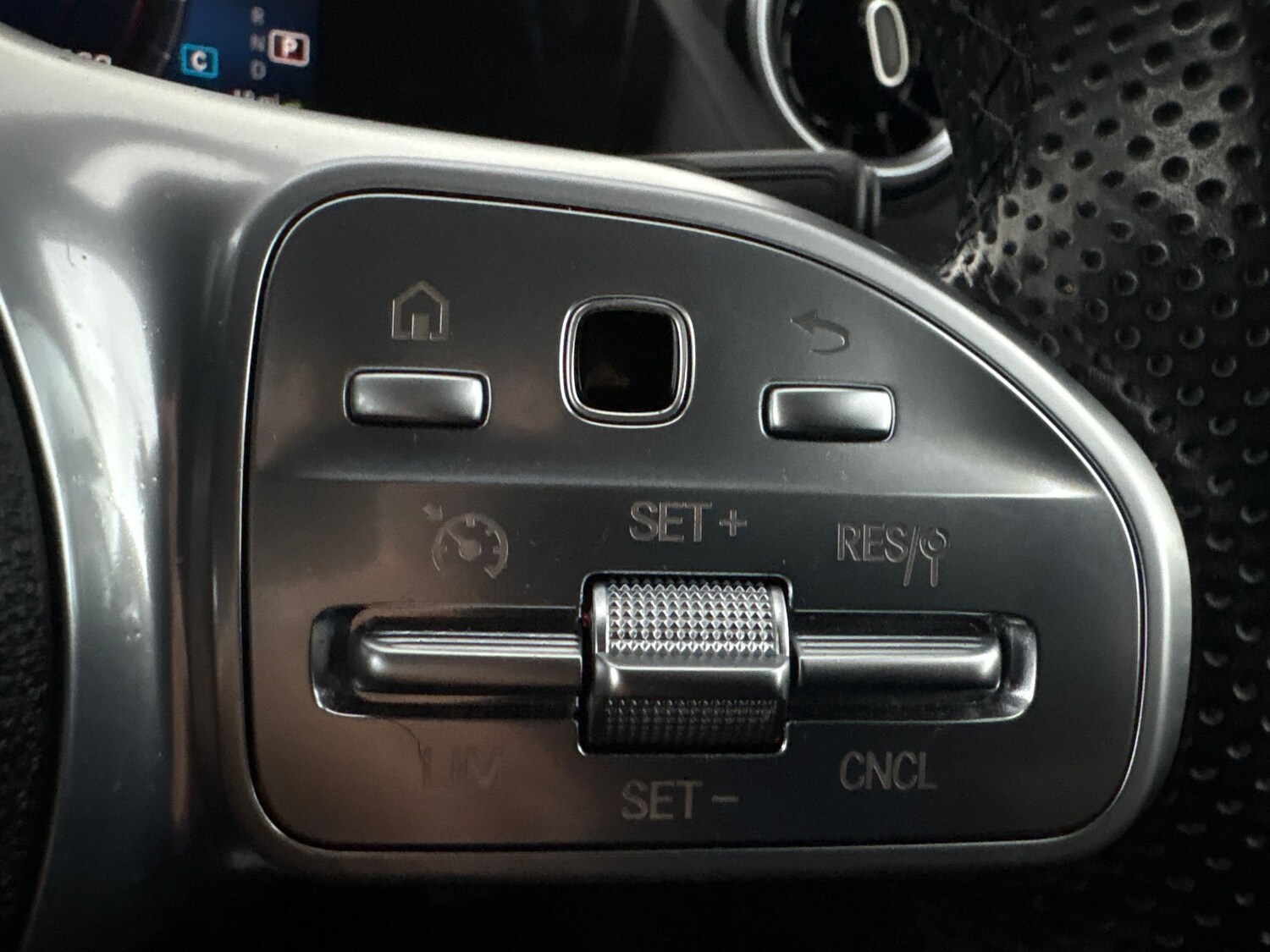 Used Mercedes-Benz GLA 2021 for sale - 77540370: Photo 17