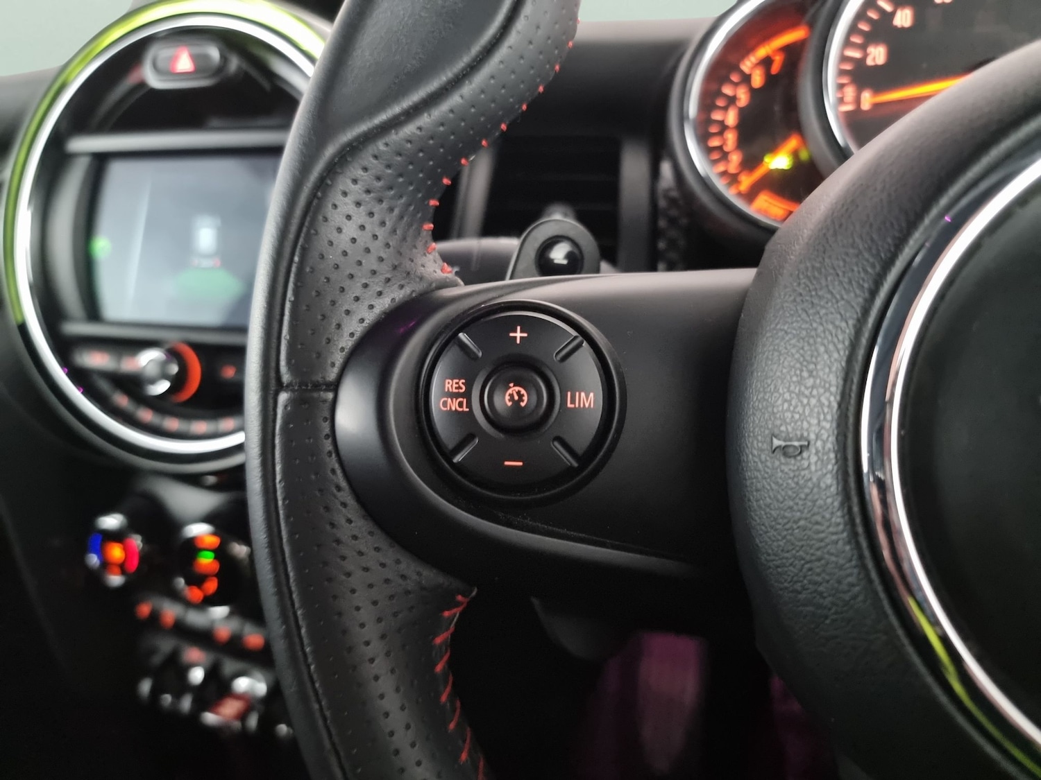 Used MINI Hatch 2019 for sale - 76155855: Photo 27