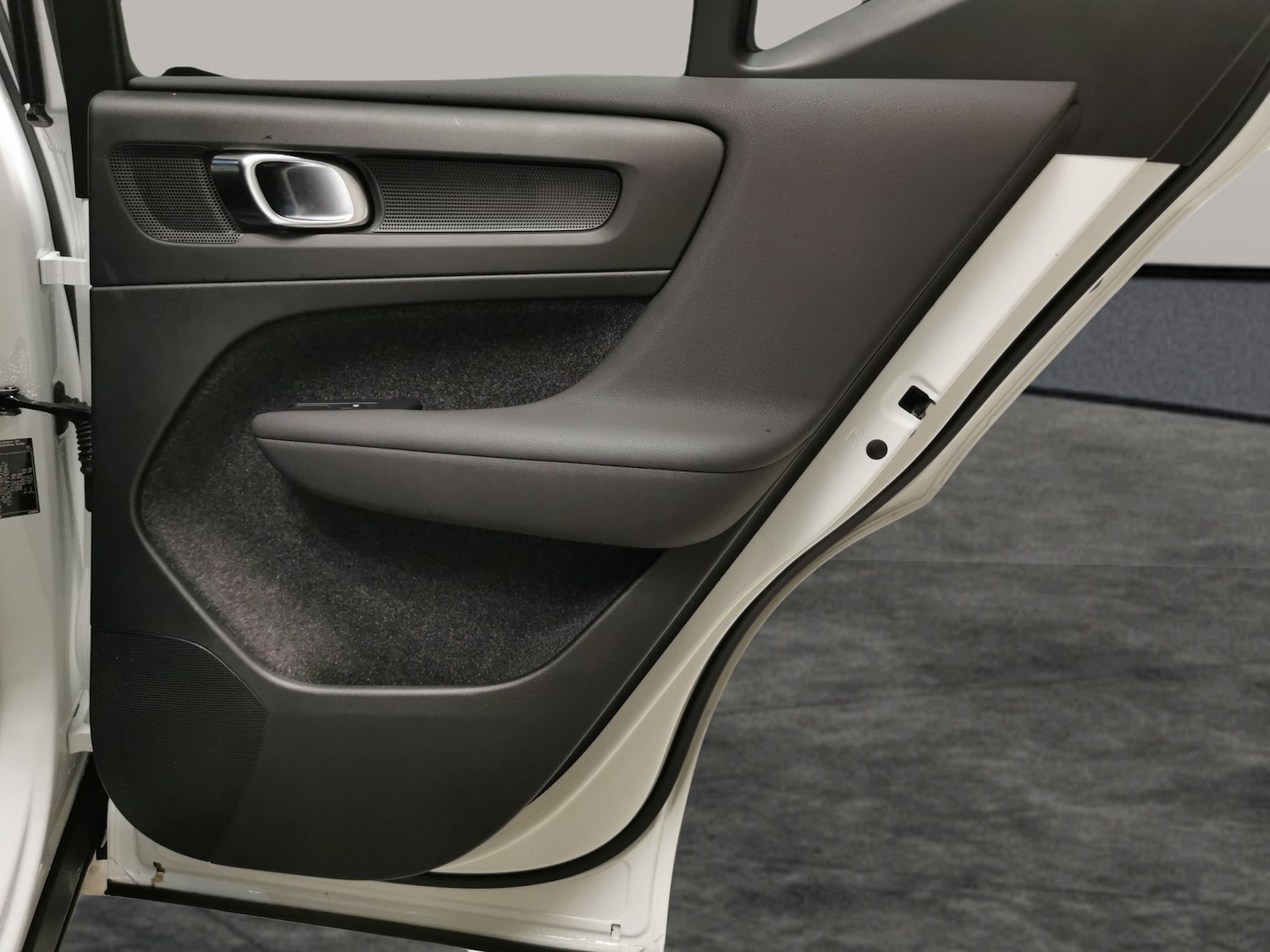 Used Volvo XC40 2023 for sale - 77196202: Photo 27