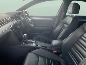 Used Volkswagen Passat 2021 for sale - 75672694: Photo