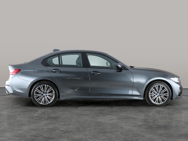Used BMW 3 Series 2021 for sale - 76300589: Photo 9