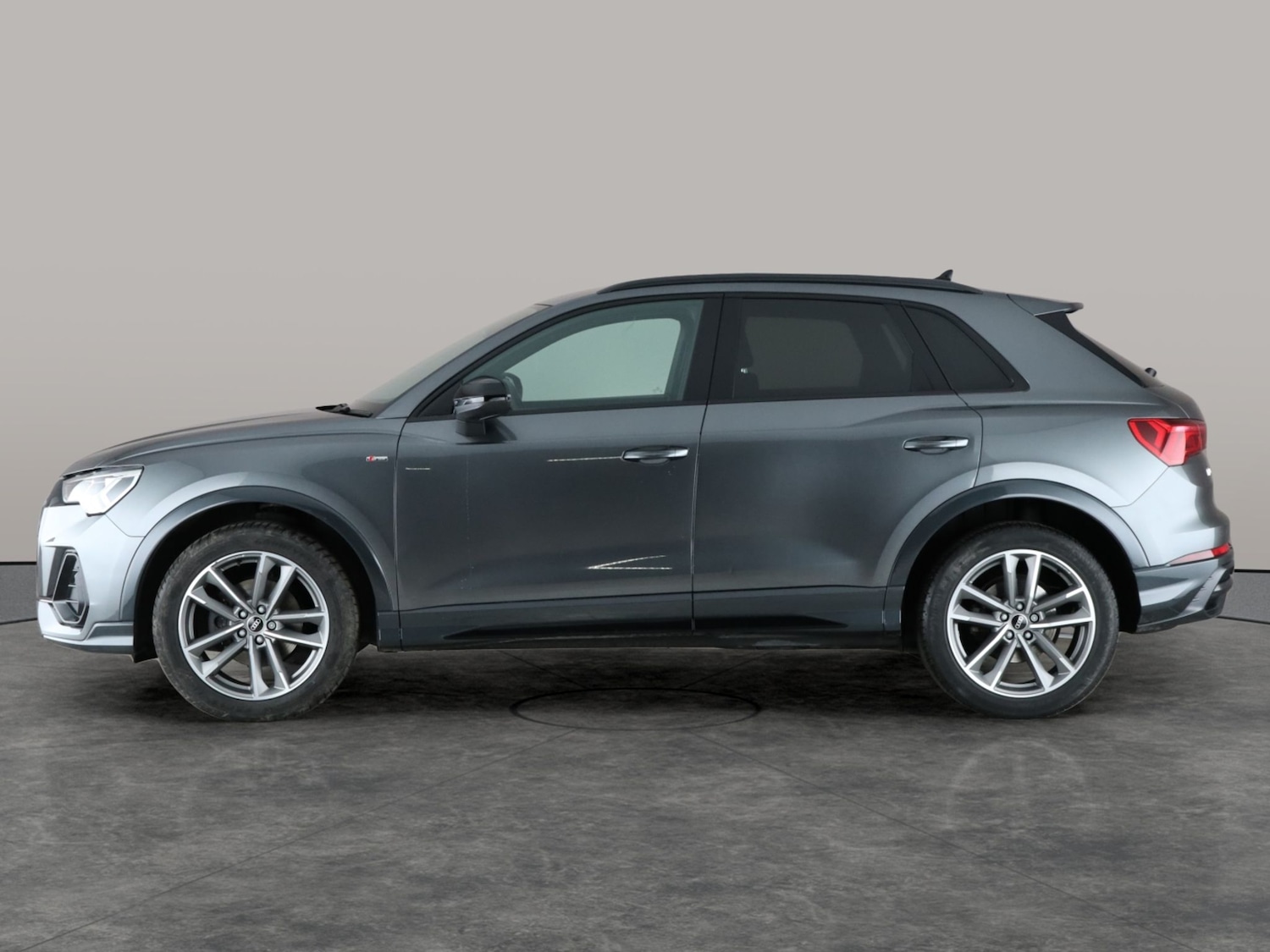 Used Audi Q3 2021 for sale - 76889121: Photo 12