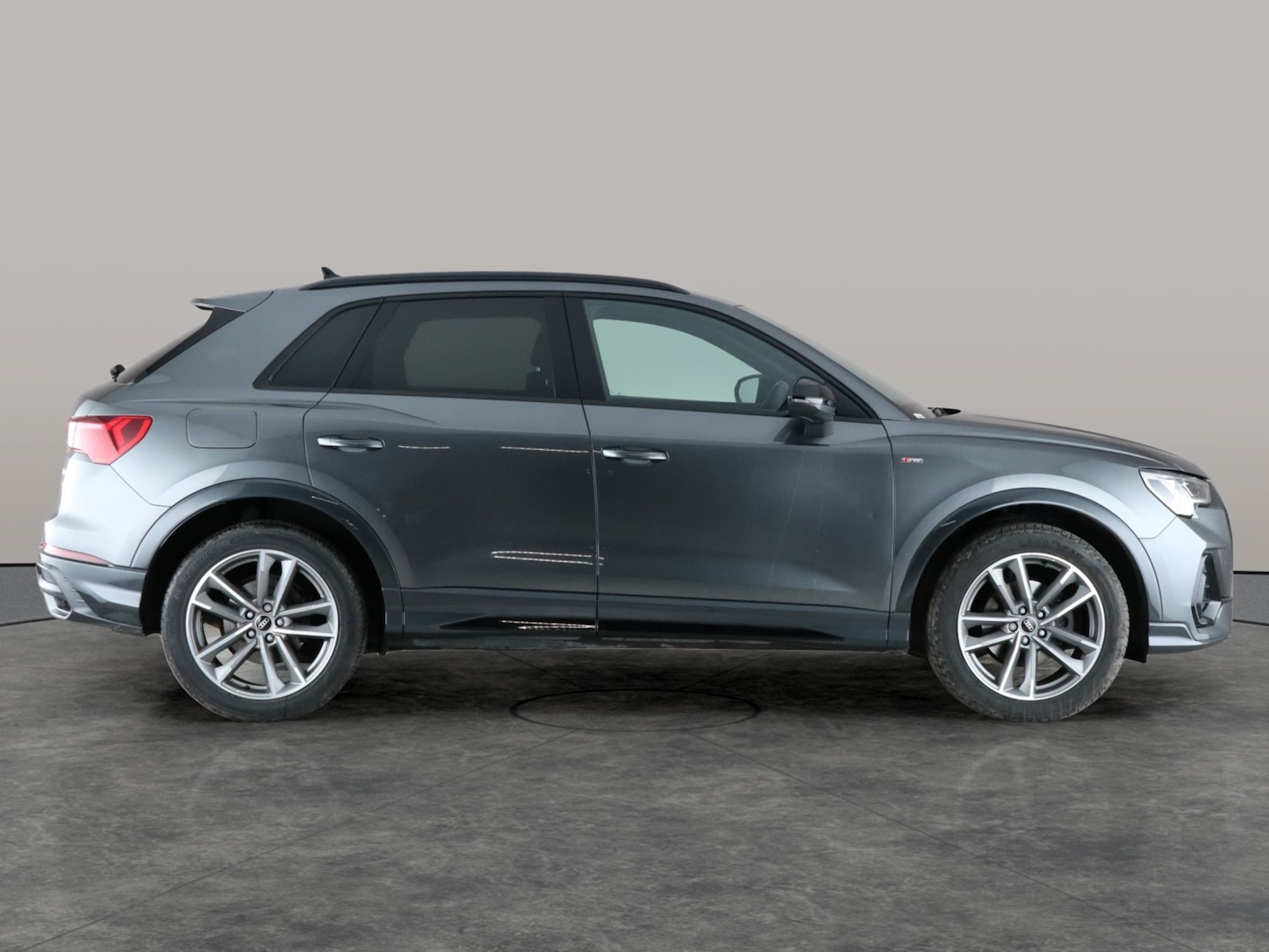 Used Audi Q3 2021 for sale - 76889121: Photo 8
