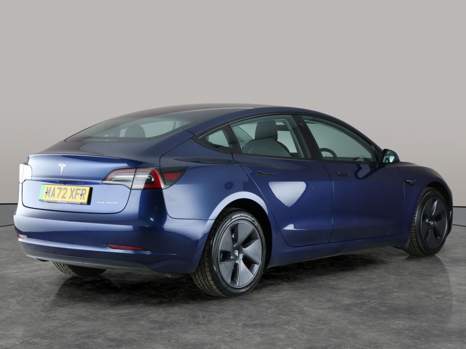 Used Tesla Model 3 2022 for sale - 76155900: Photo 16